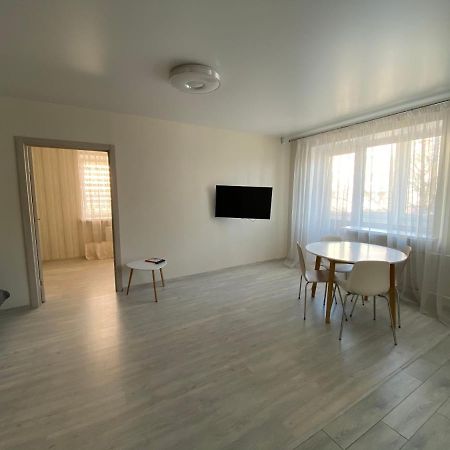 Cosy flat in the city centre Chernihiv Bagian luar foto