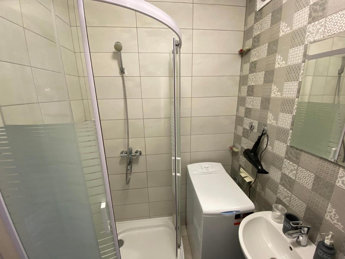 Cosy flat in the city centre Chernihiv Bagian luar foto