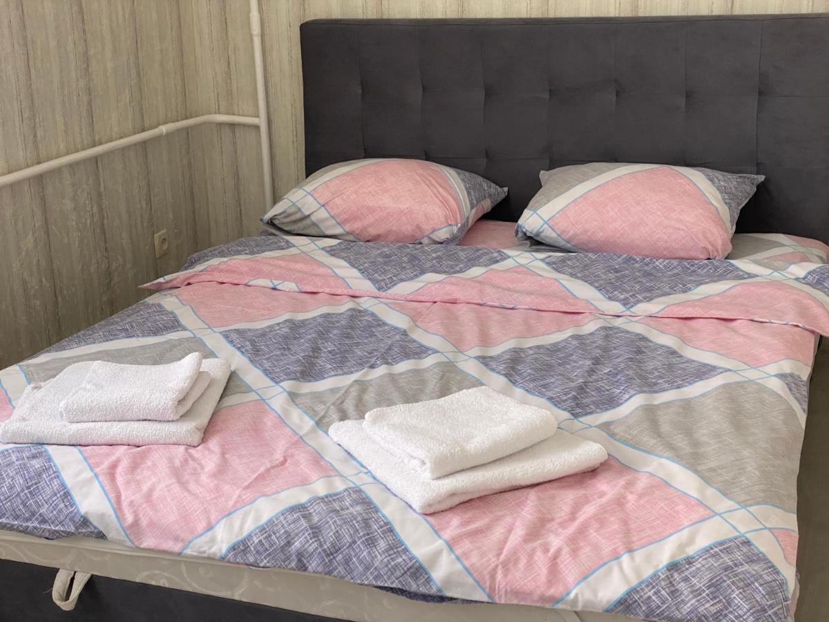 Cosy flat in the city centre Chernihiv Bagian luar foto