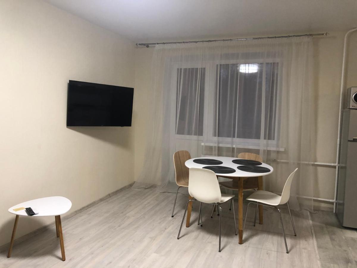 Cosy flat in the city centre Chernihiv Bagian luar foto