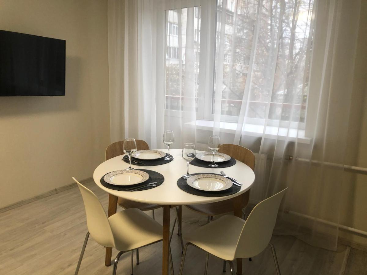 Cosy flat in the city centre Chernihiv Bagian luar foto