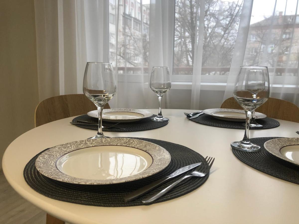 Cosy flat in the city centre Chernihiv Bagian luar foto