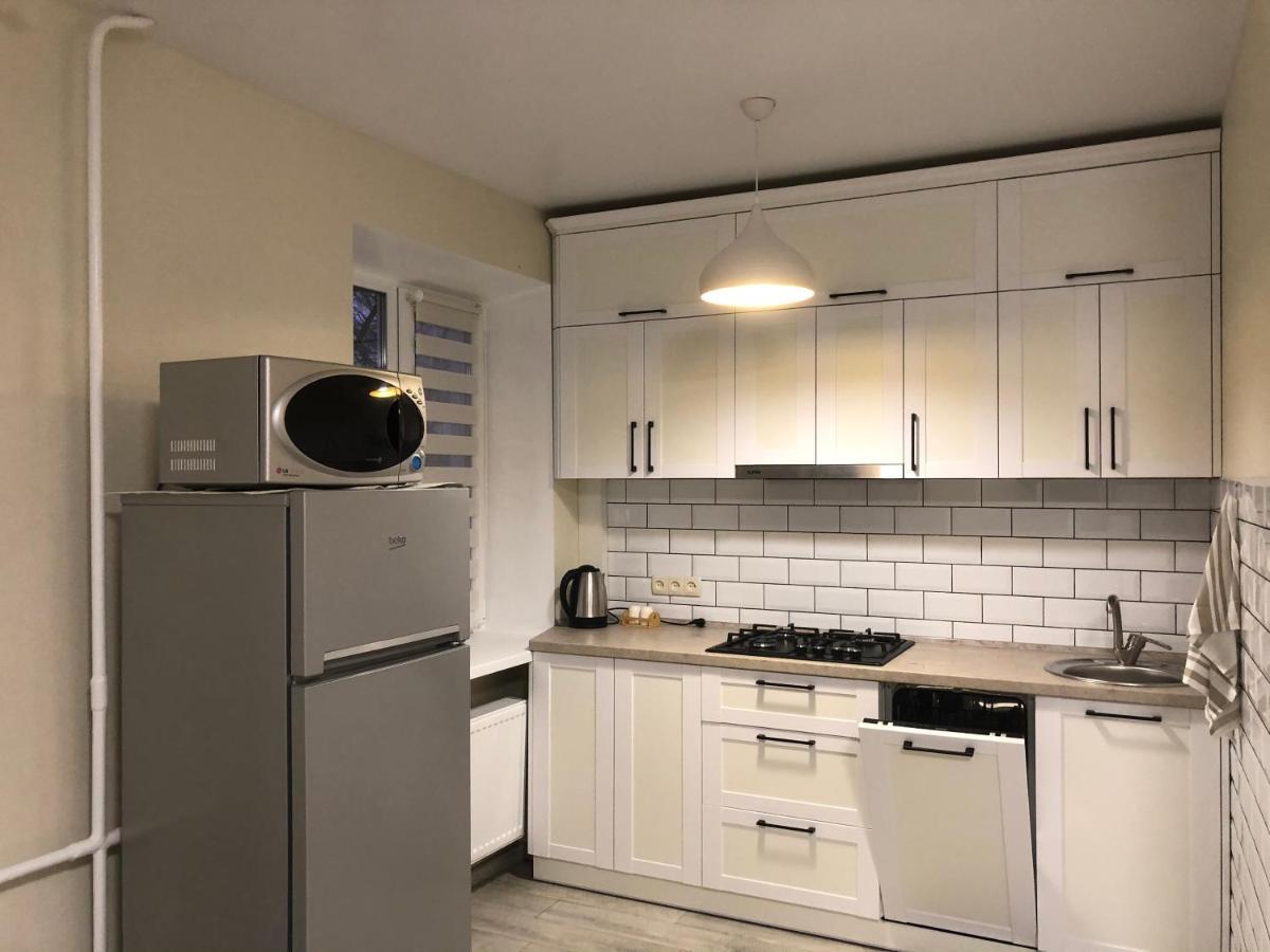 Cosy flat in the city centre Chernihiv Bagian luar foto