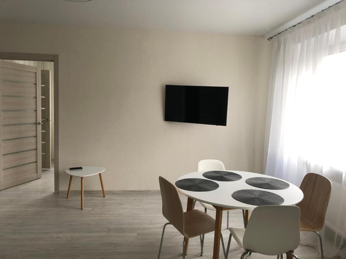 Cosy flat in the city centre Chernihiv Bagian luar foto
